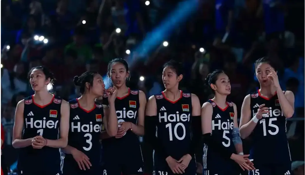 因而中国女, 整体排球过, 中国女排碰