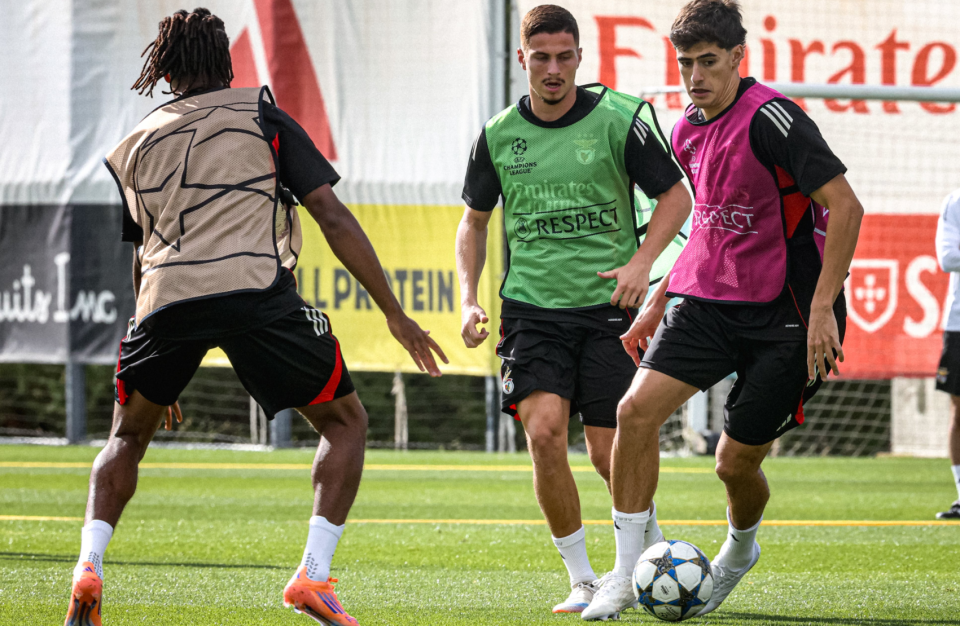 OHucx, 里奥斯和巴